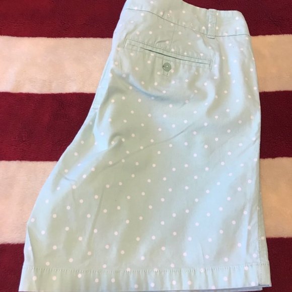 Women’s JCrew Shorts. - Picture 5 of 6